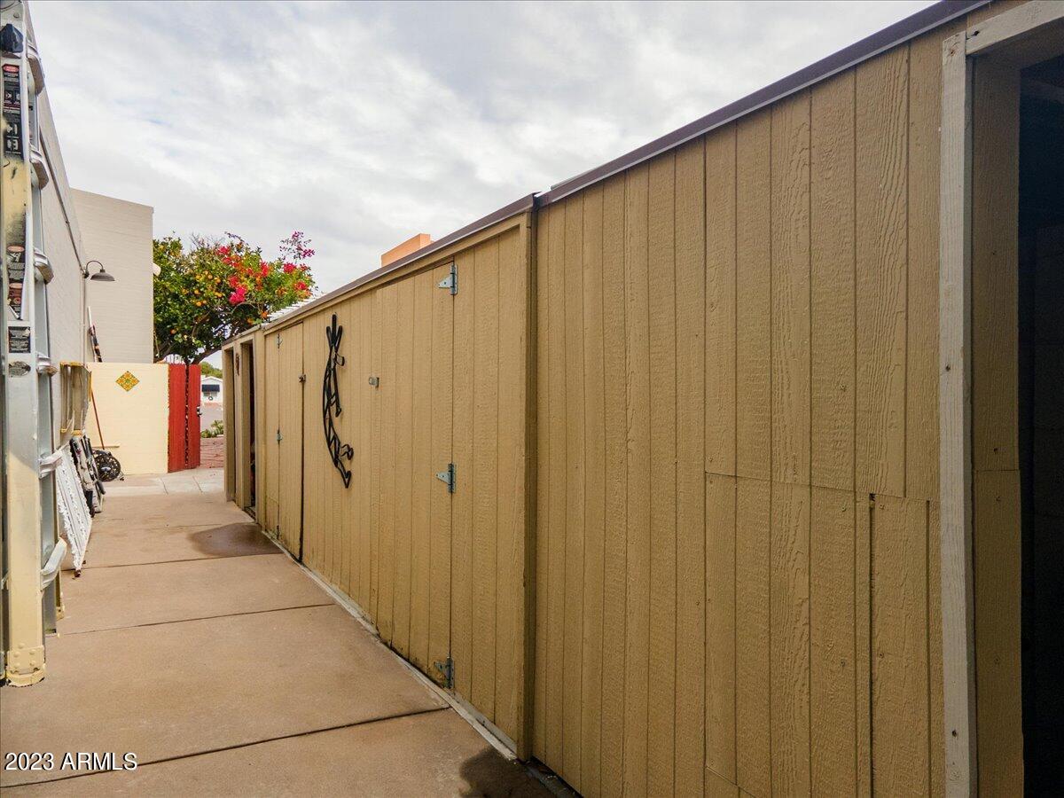 7611 E Pasadena Avenue