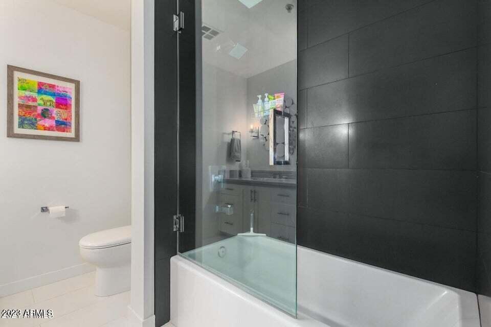 7141 E RANCHO VISTA Drive Unit: 2007