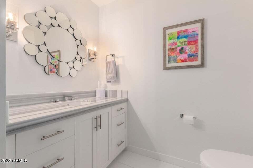7141 E RANCHO VISTA Drive Unit: 2007