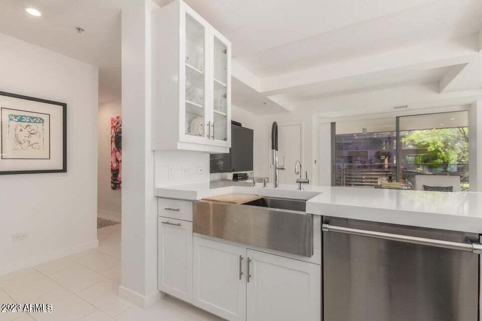 7141 E RANCHO VISTA Drive Unit: 2007