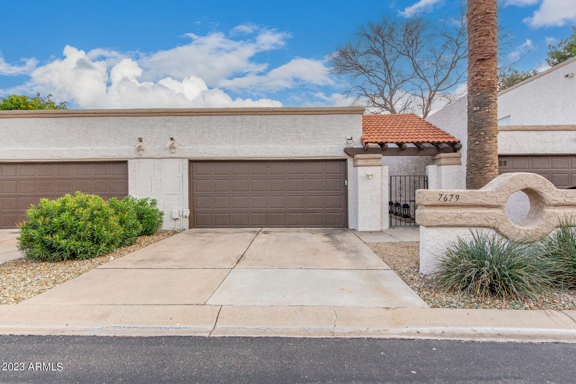 7679 E PLEASANT Run