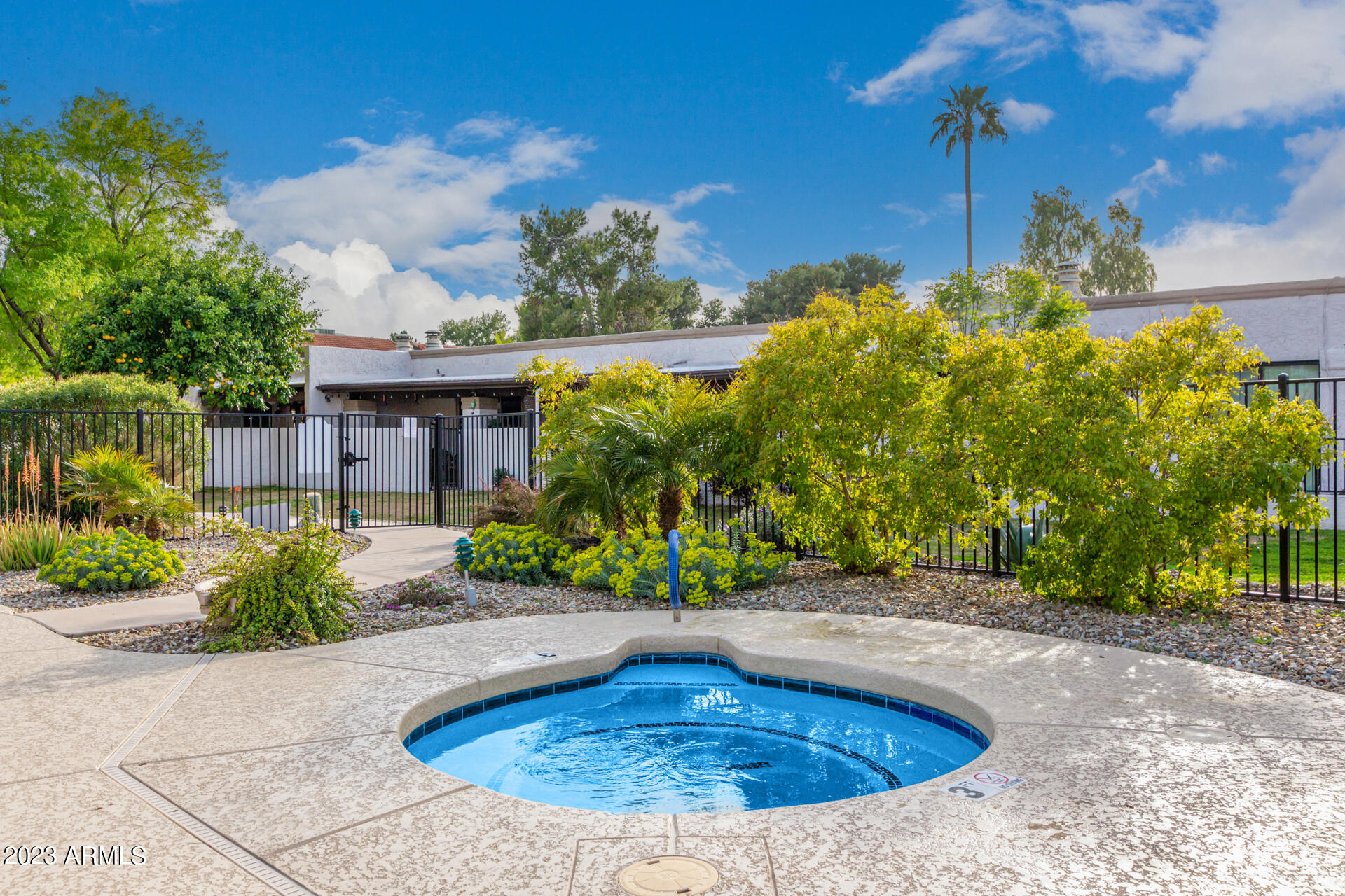 7679 E PLEASANT Run