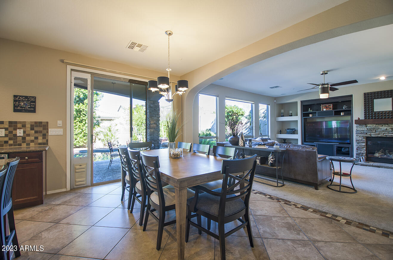 9912 E JASMINE Drive