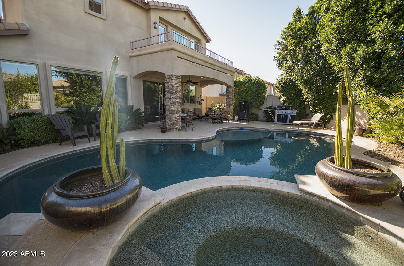 9912 E JASMINE Drive