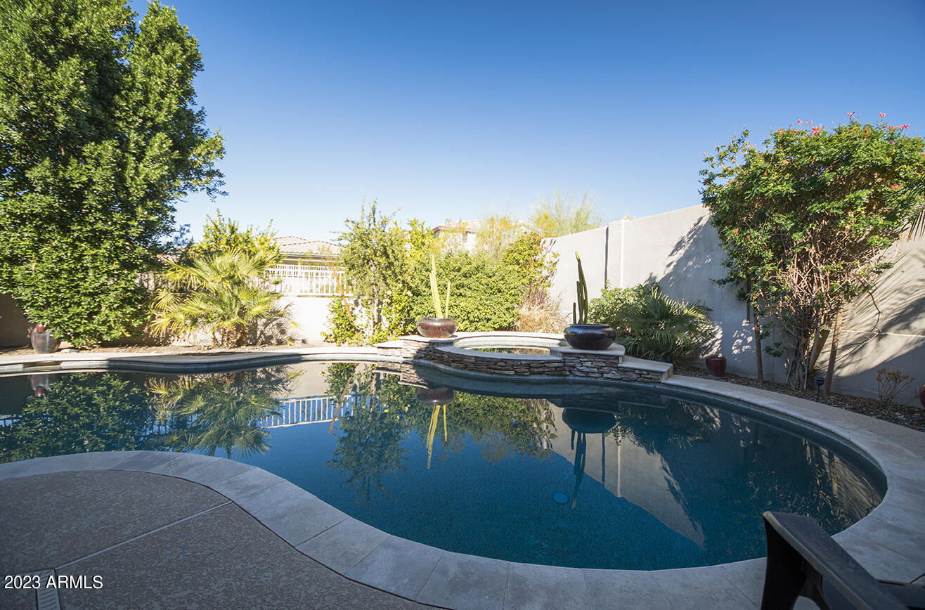 9912 E JASMINE Drive