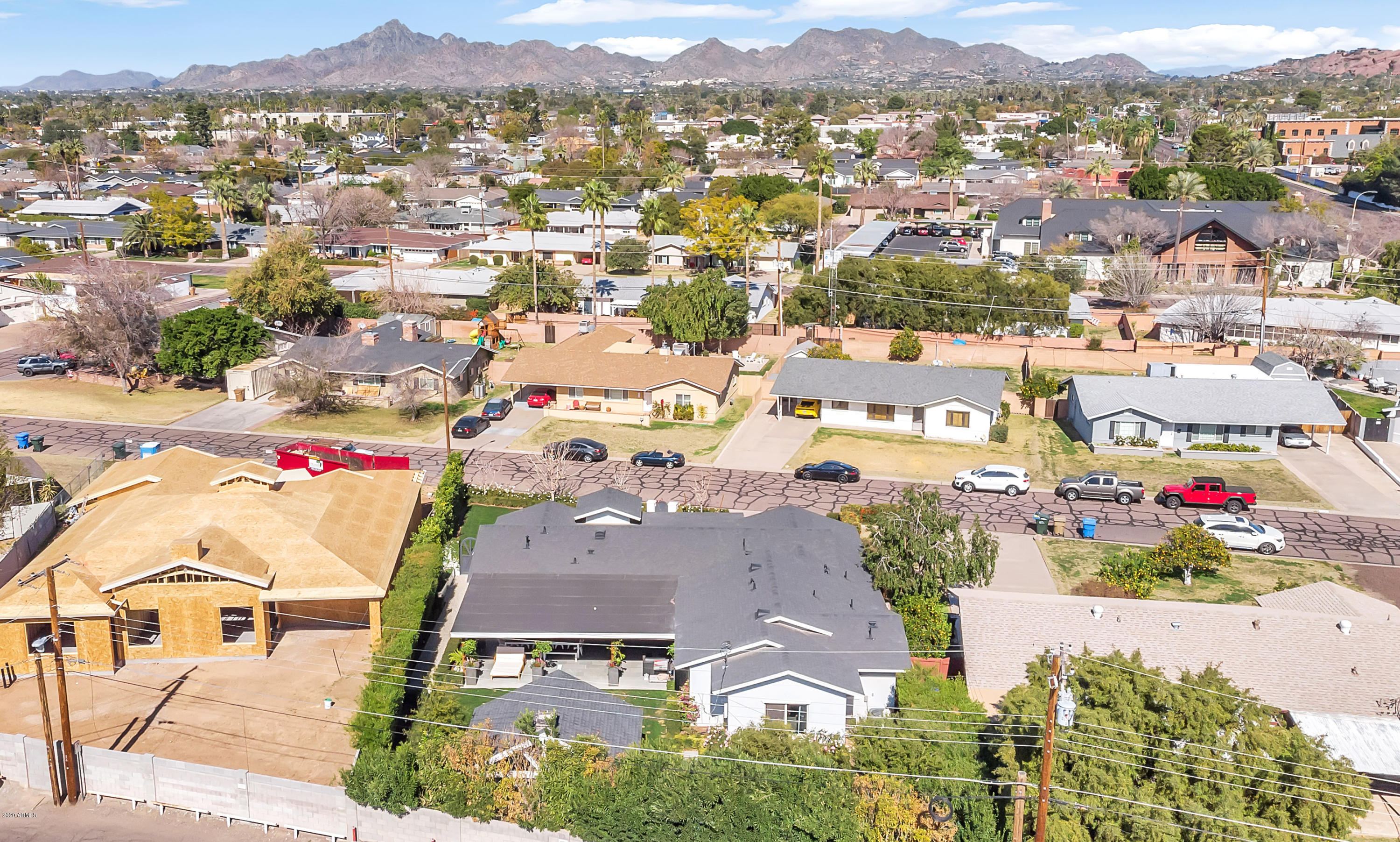4335 E MITCHELL Drive