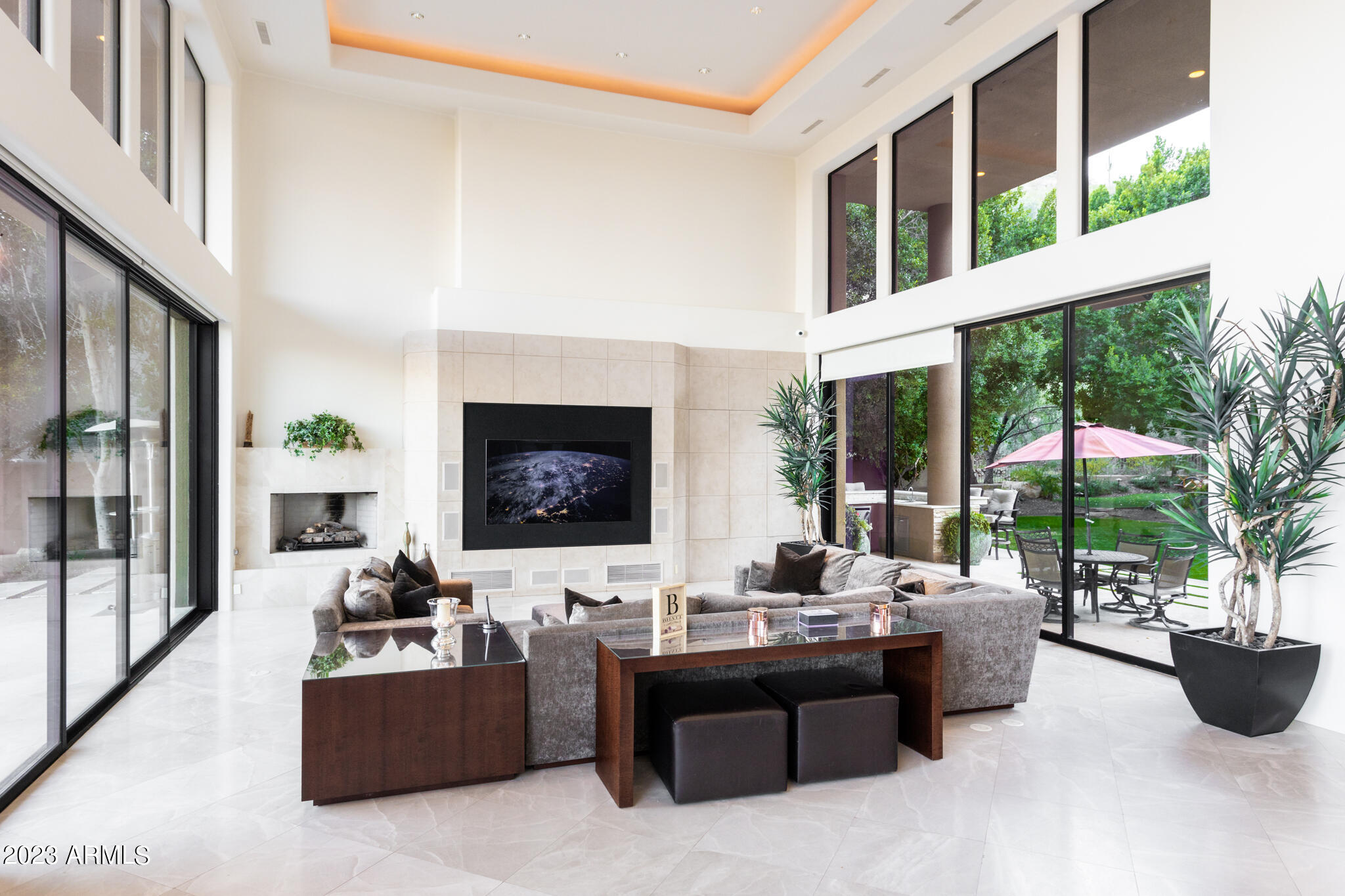 4401 E Mockingbird Lane