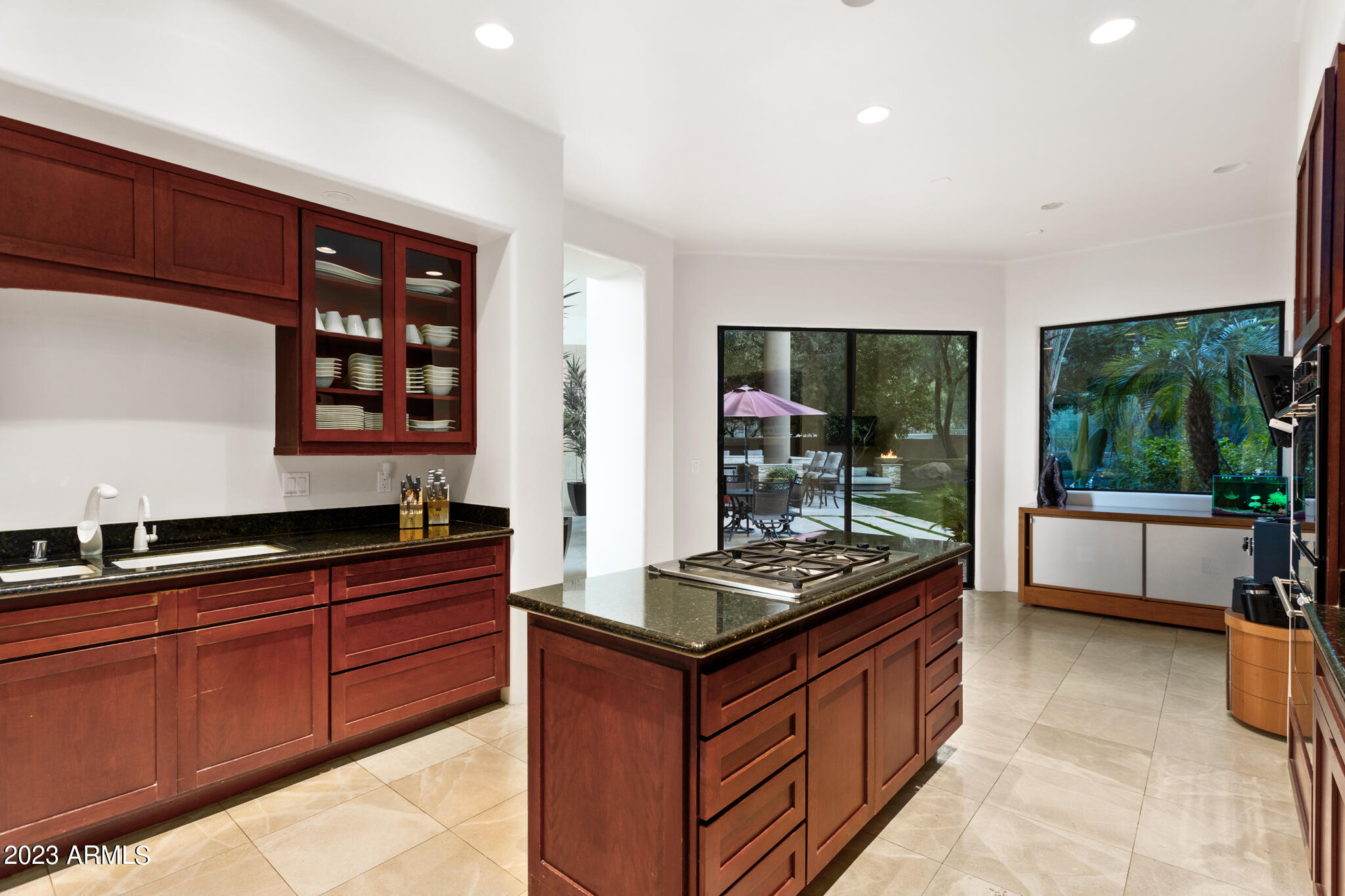 4401 E Mockingbird Lane