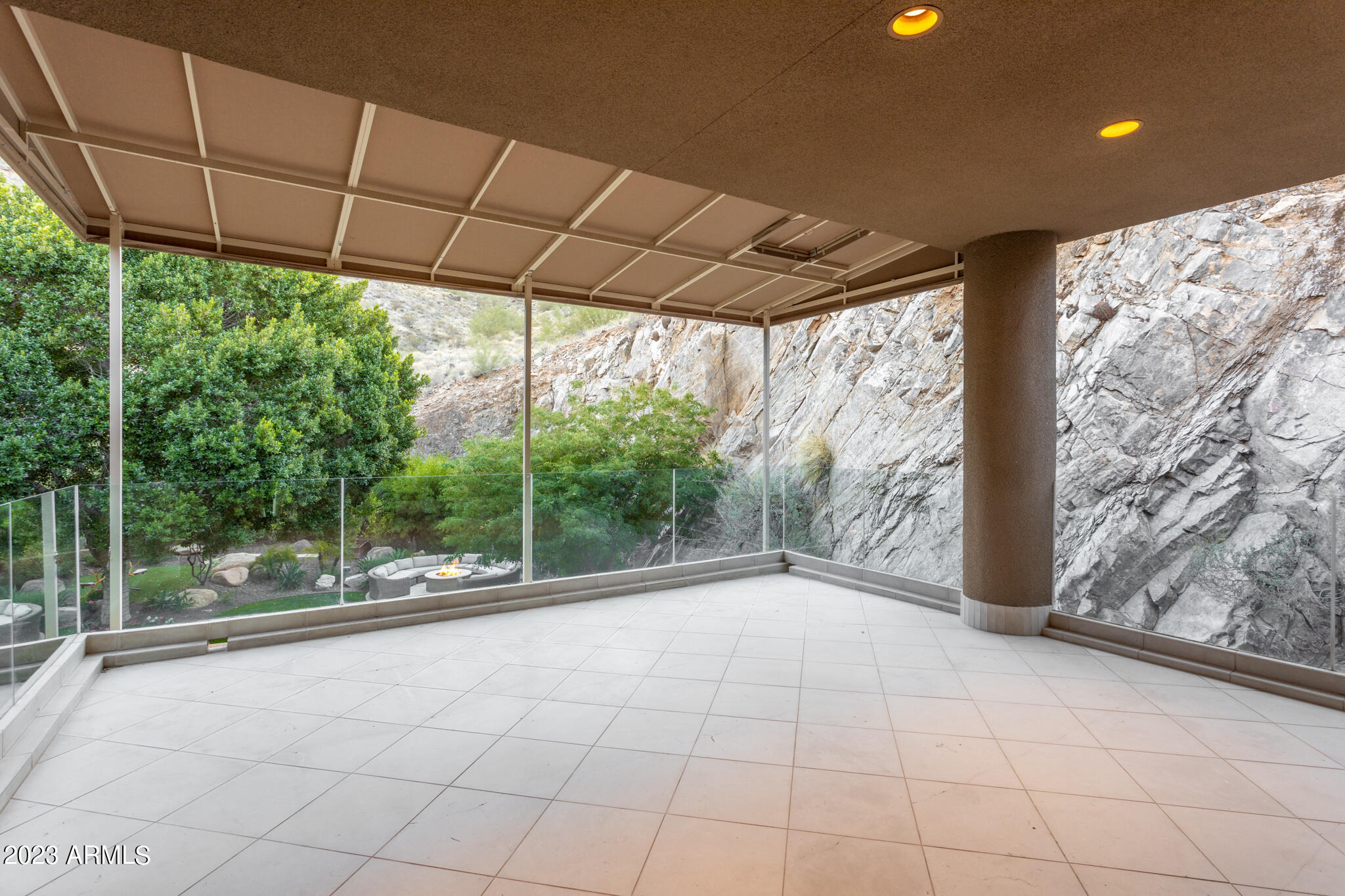 4401 E Mockingbird Lane