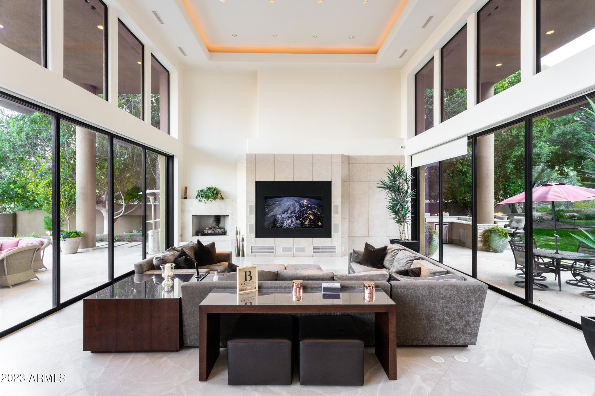4401 E Mockingbird Lane