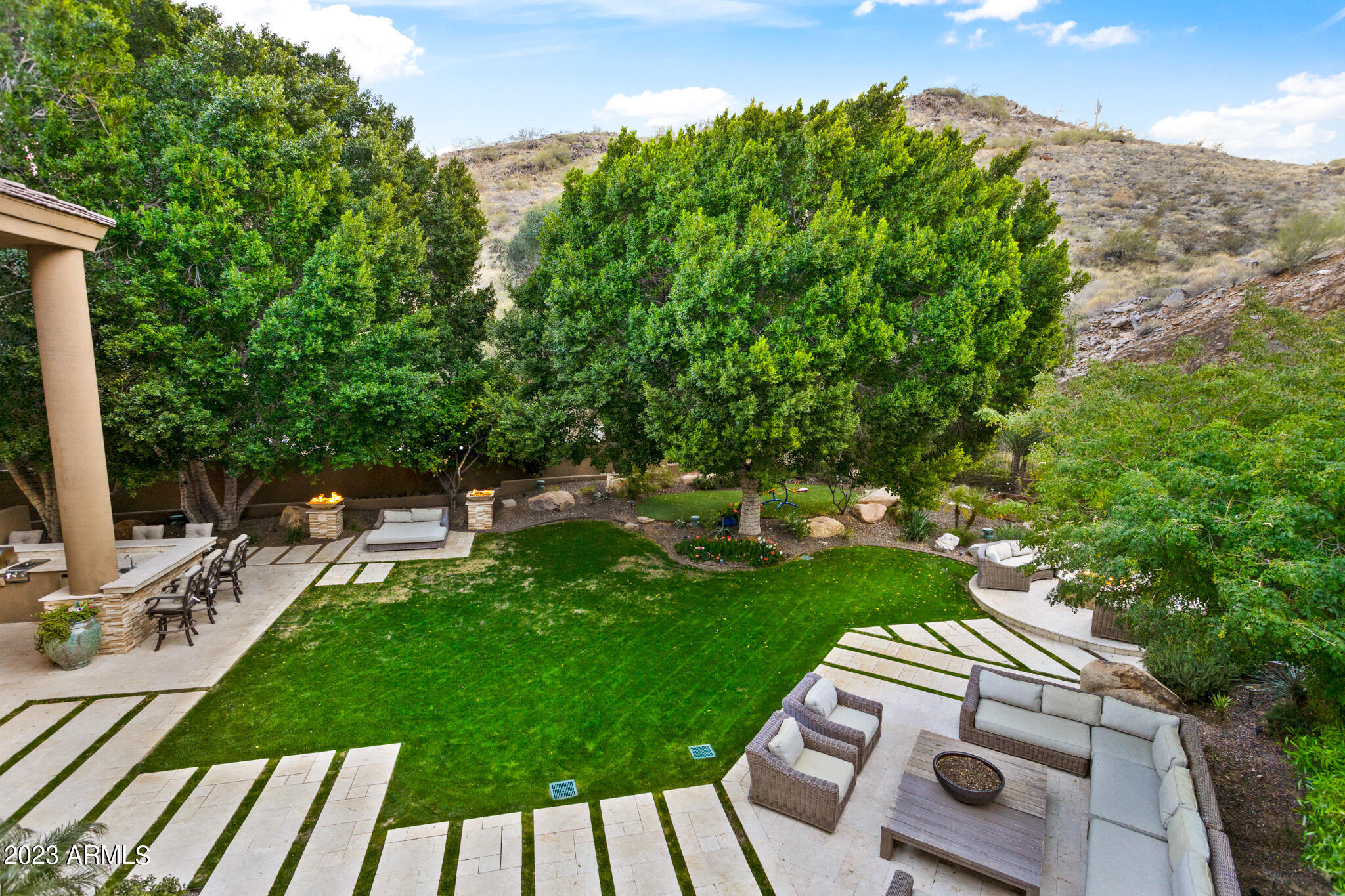 4401 E Mockingbird Lane