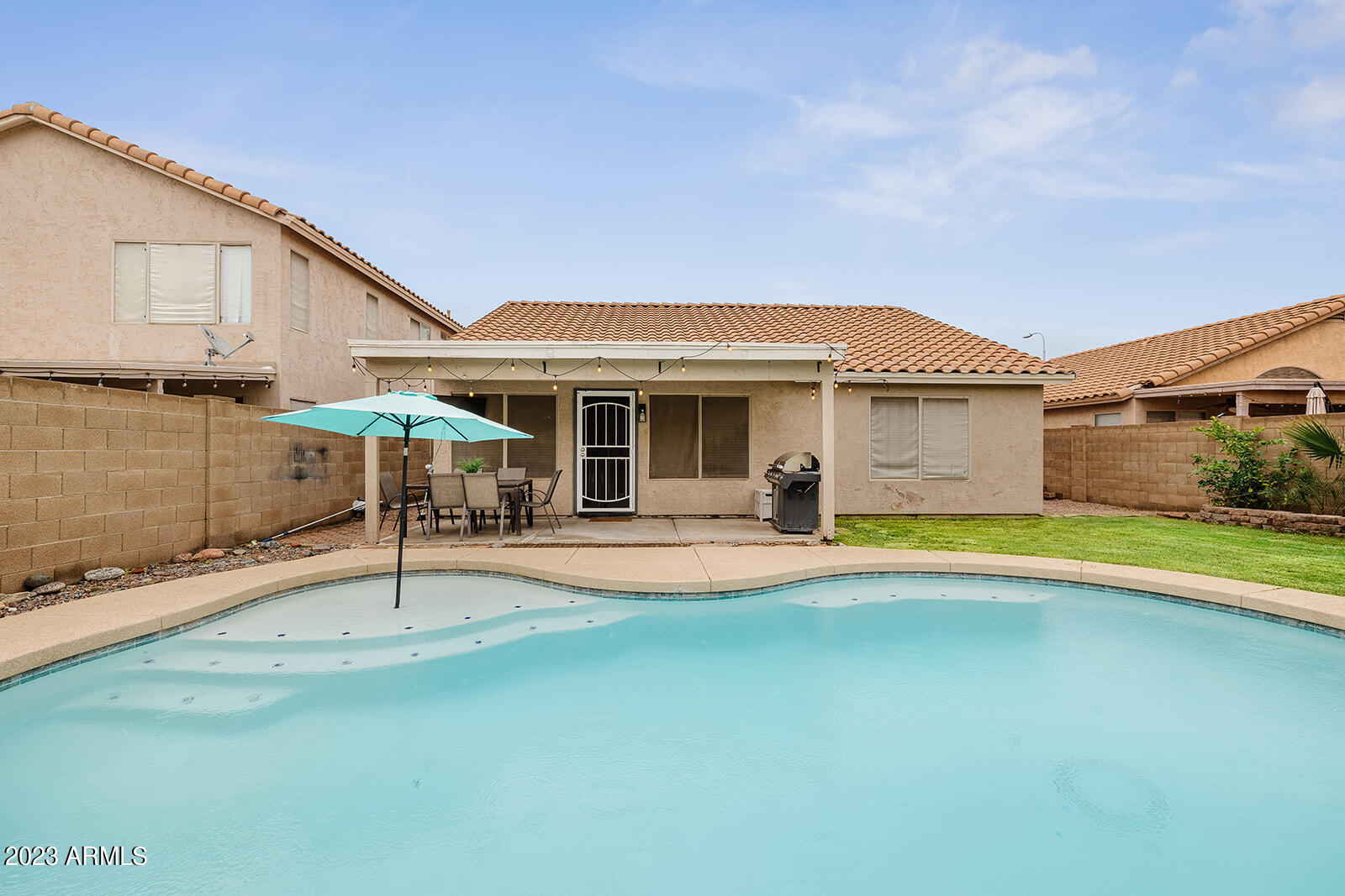 2120 S COMANCHE Drive