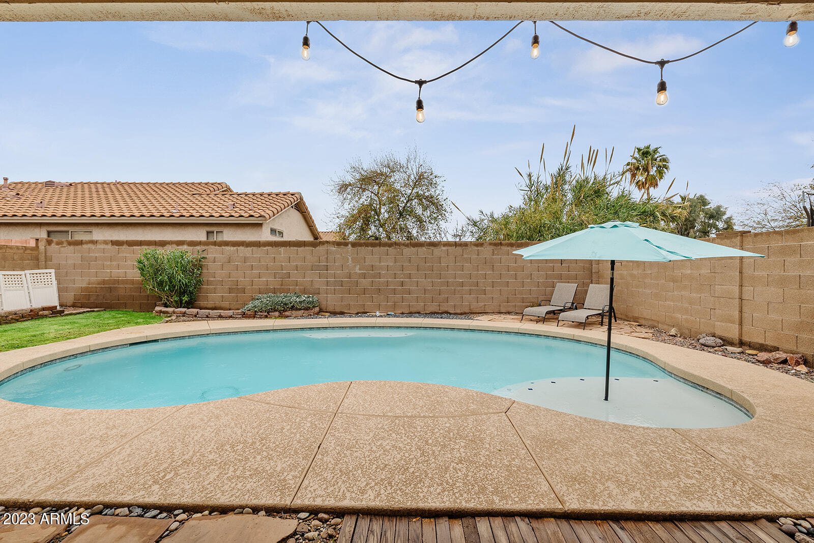 2120 S COMANCHE Drive