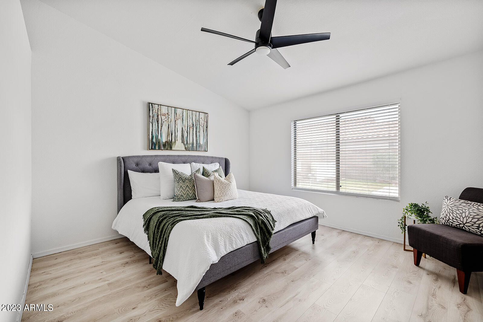 2120 S COMANCHE Drive