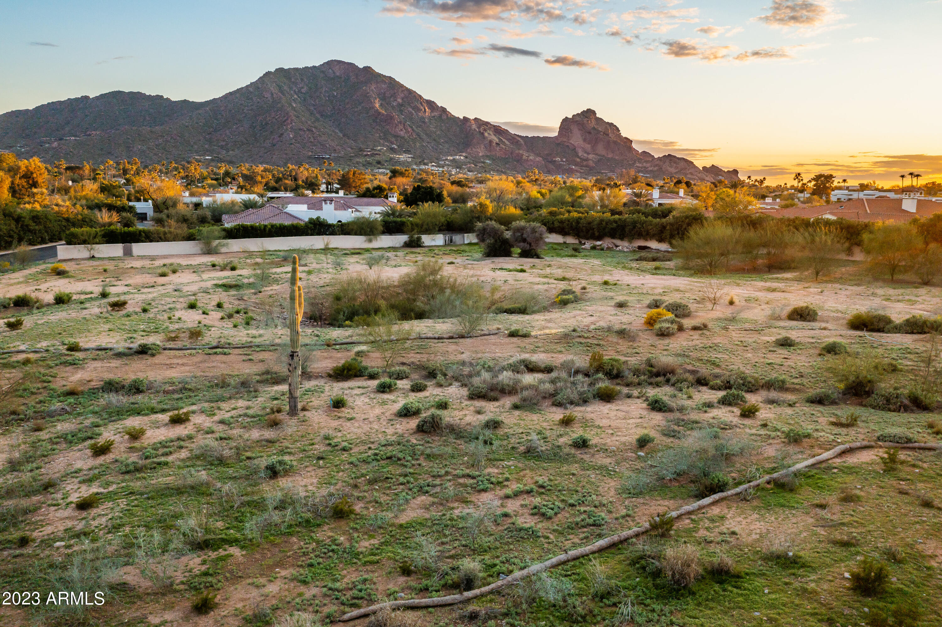 6145 E CACTUS WREN Road Unit: -