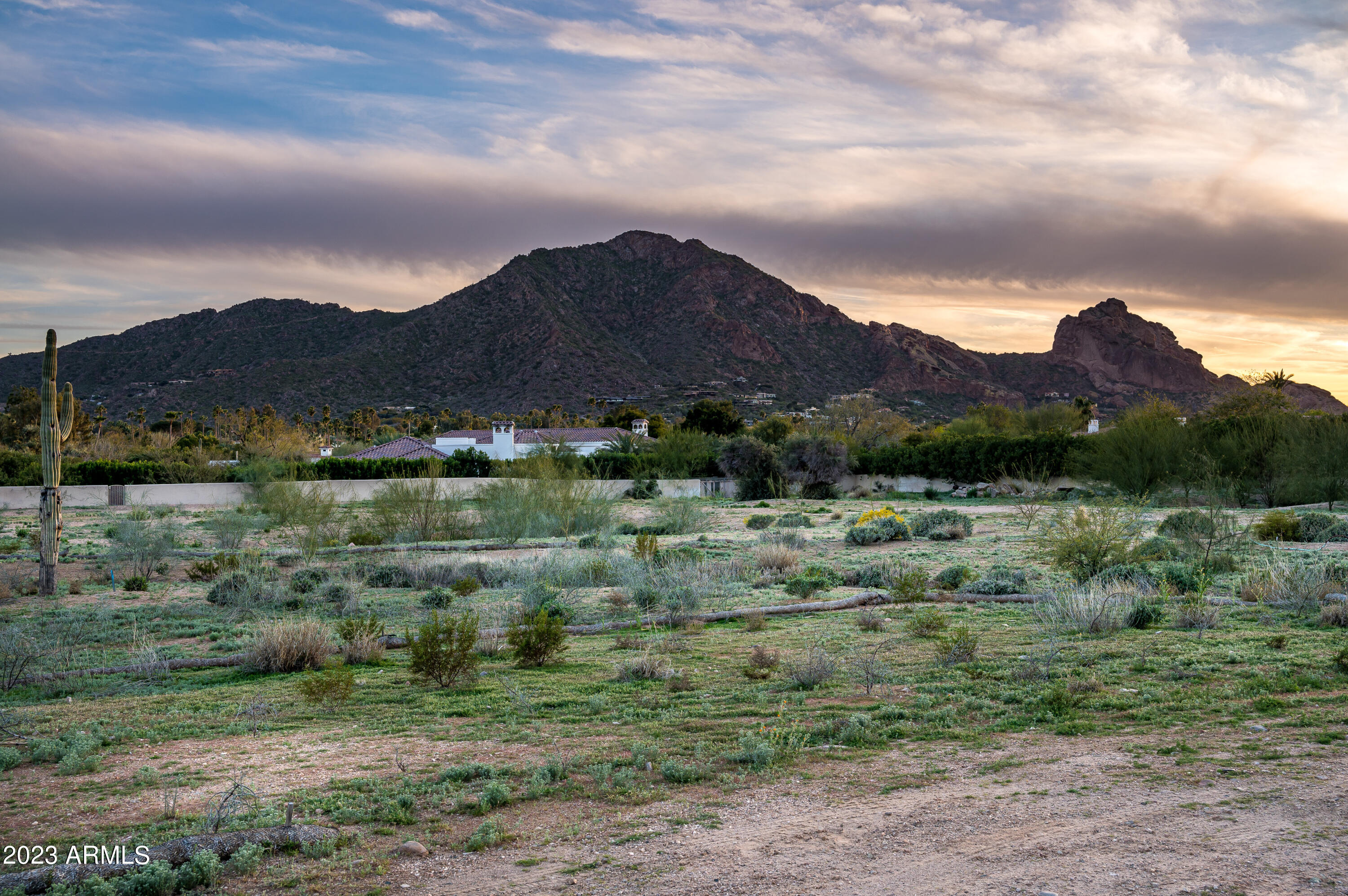 6145 E CACTUS WREN Road Unit: -