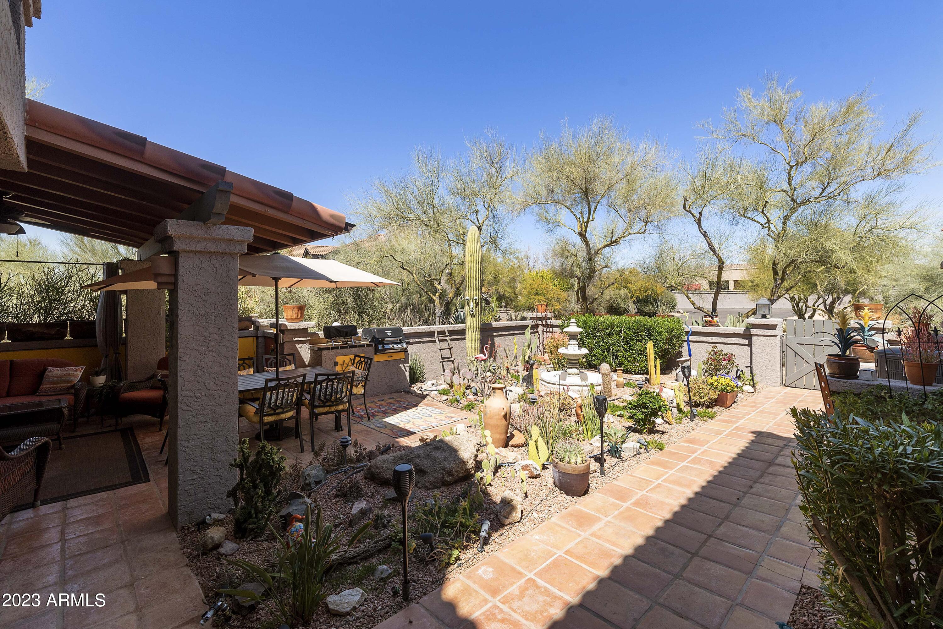 7220 E MARY SHARON Drive Unit: 152