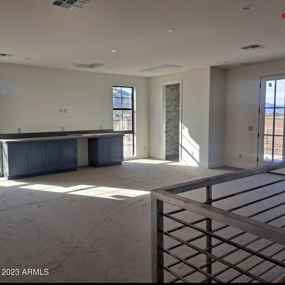 911 W Ardmore Road # 12