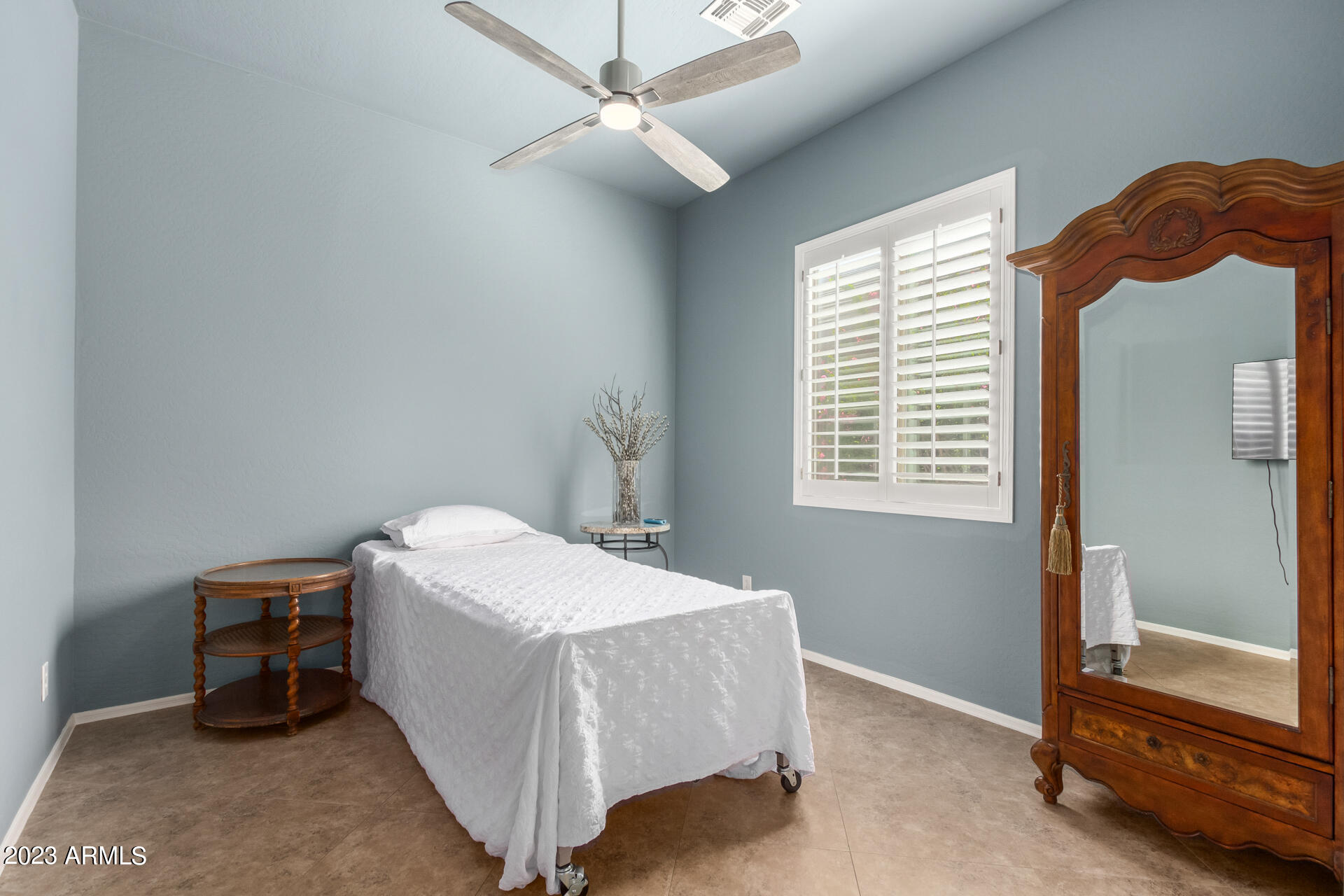 4317 W SUMMERSIDE Road