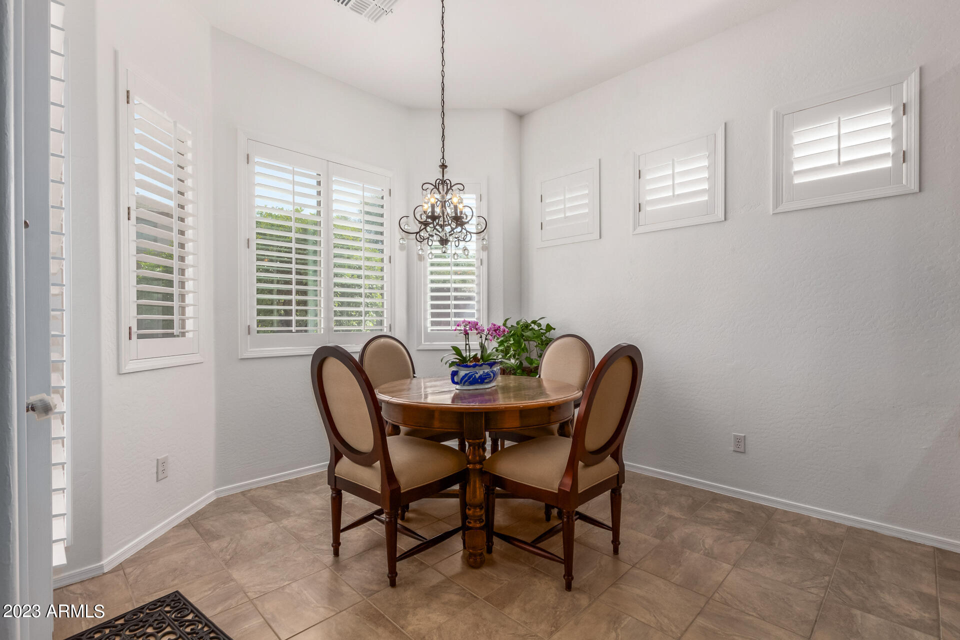 4317 W SUMMERSIDE Road