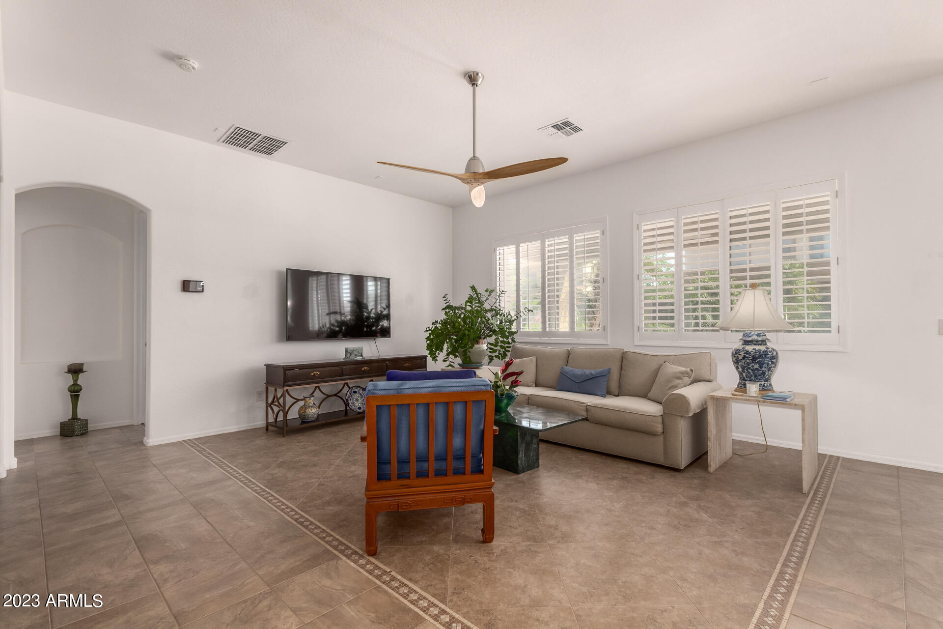 4317 W SUMMERSIDE Road