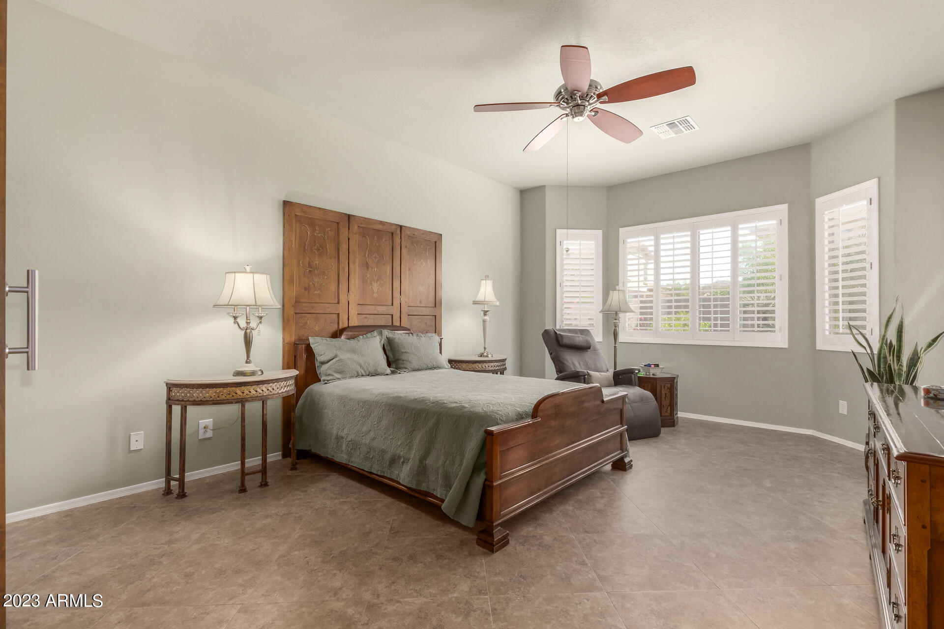 4317 W SUMMERSIDE Road