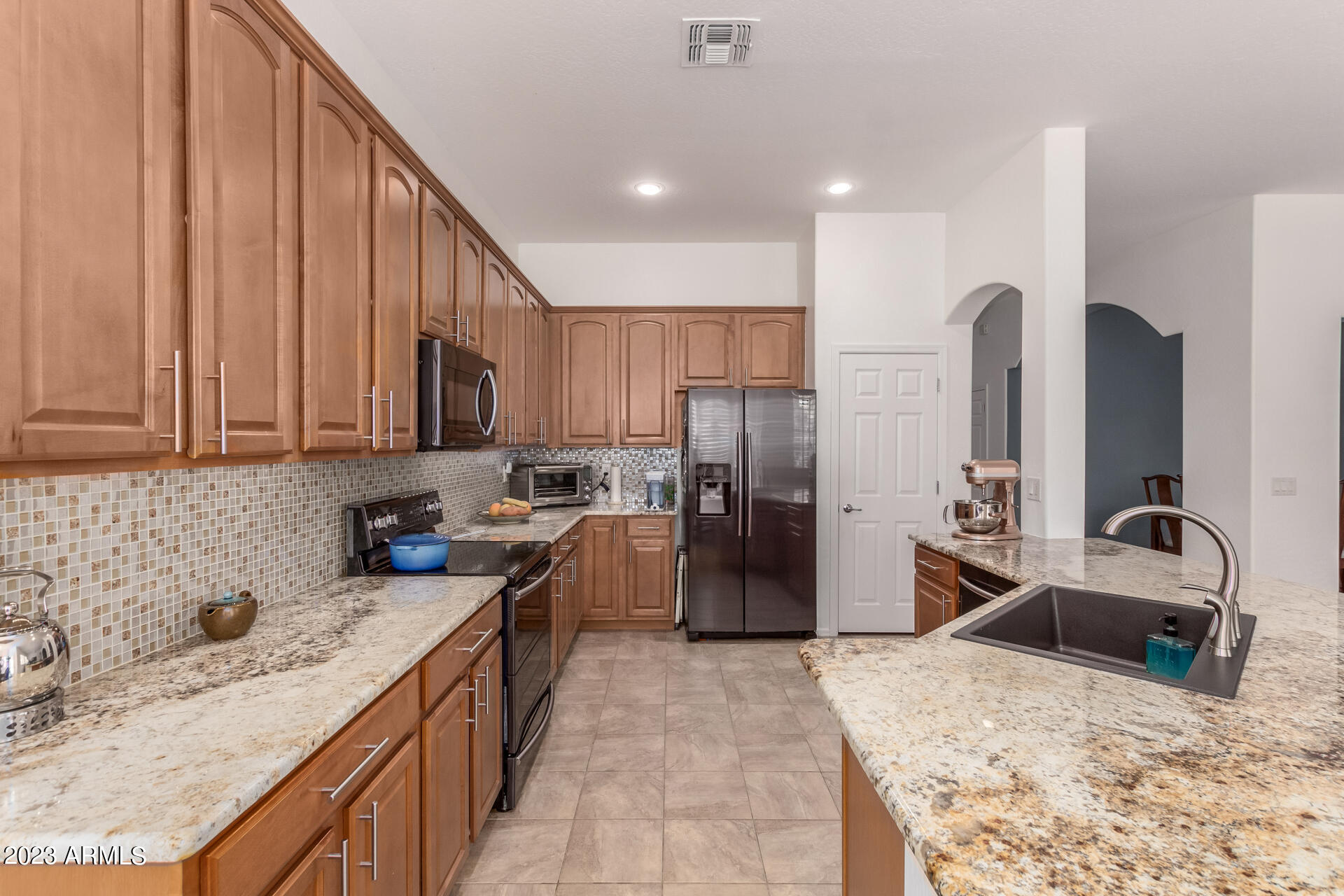 4317 W SUMMERSIDE Road