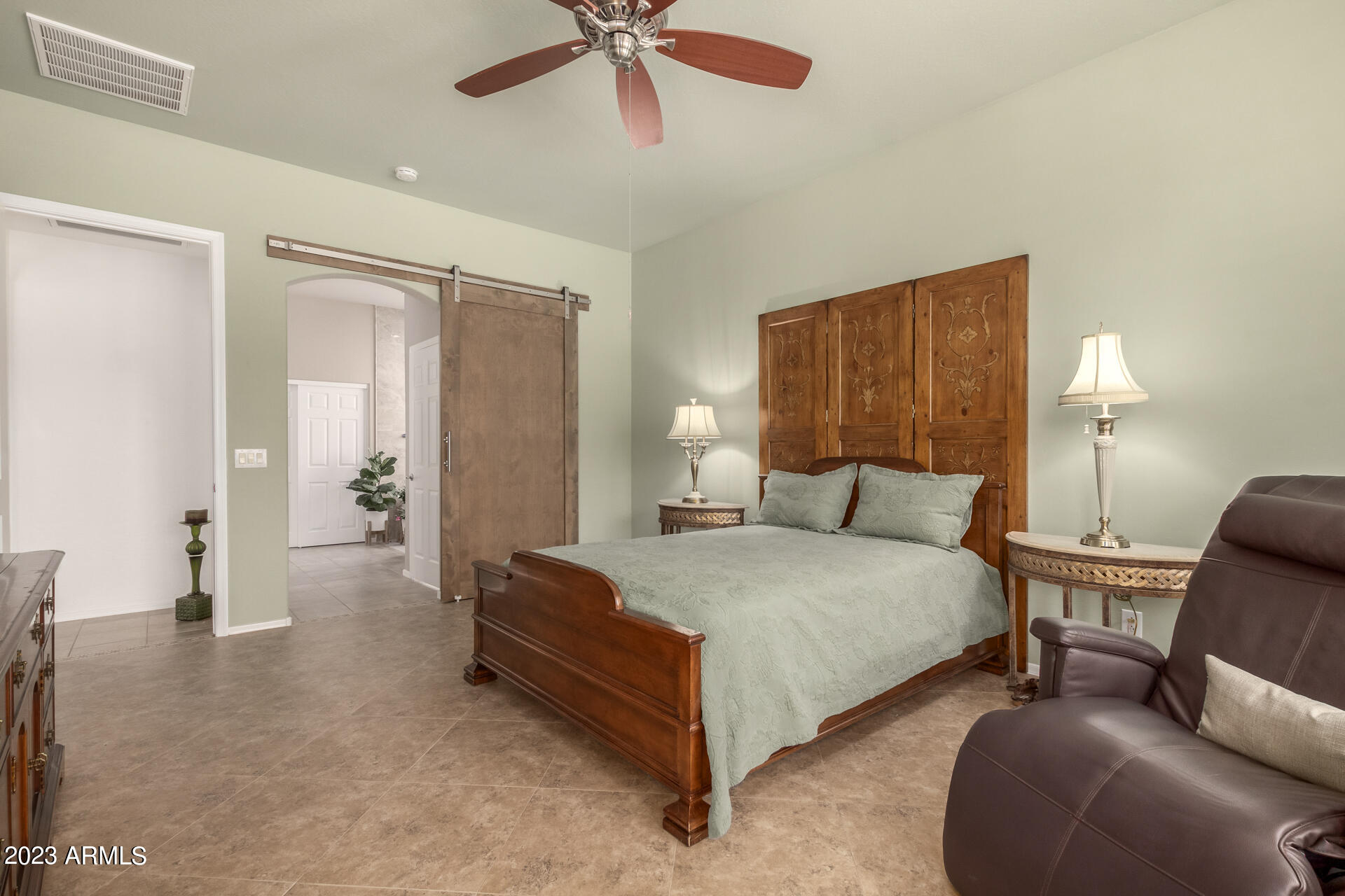 4317 W SUMMERSIDE Road