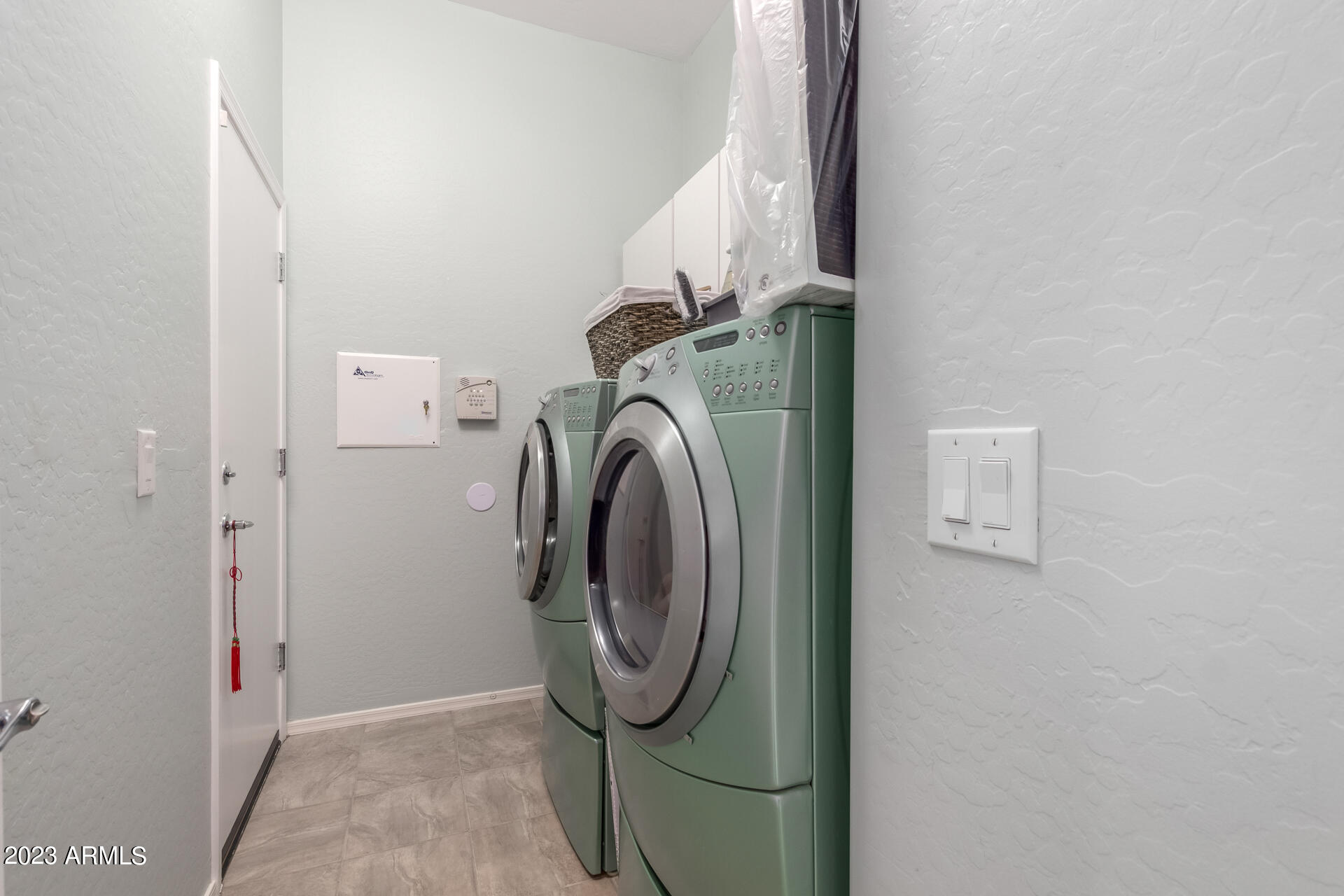 4317 W SUMMERSIDE Road