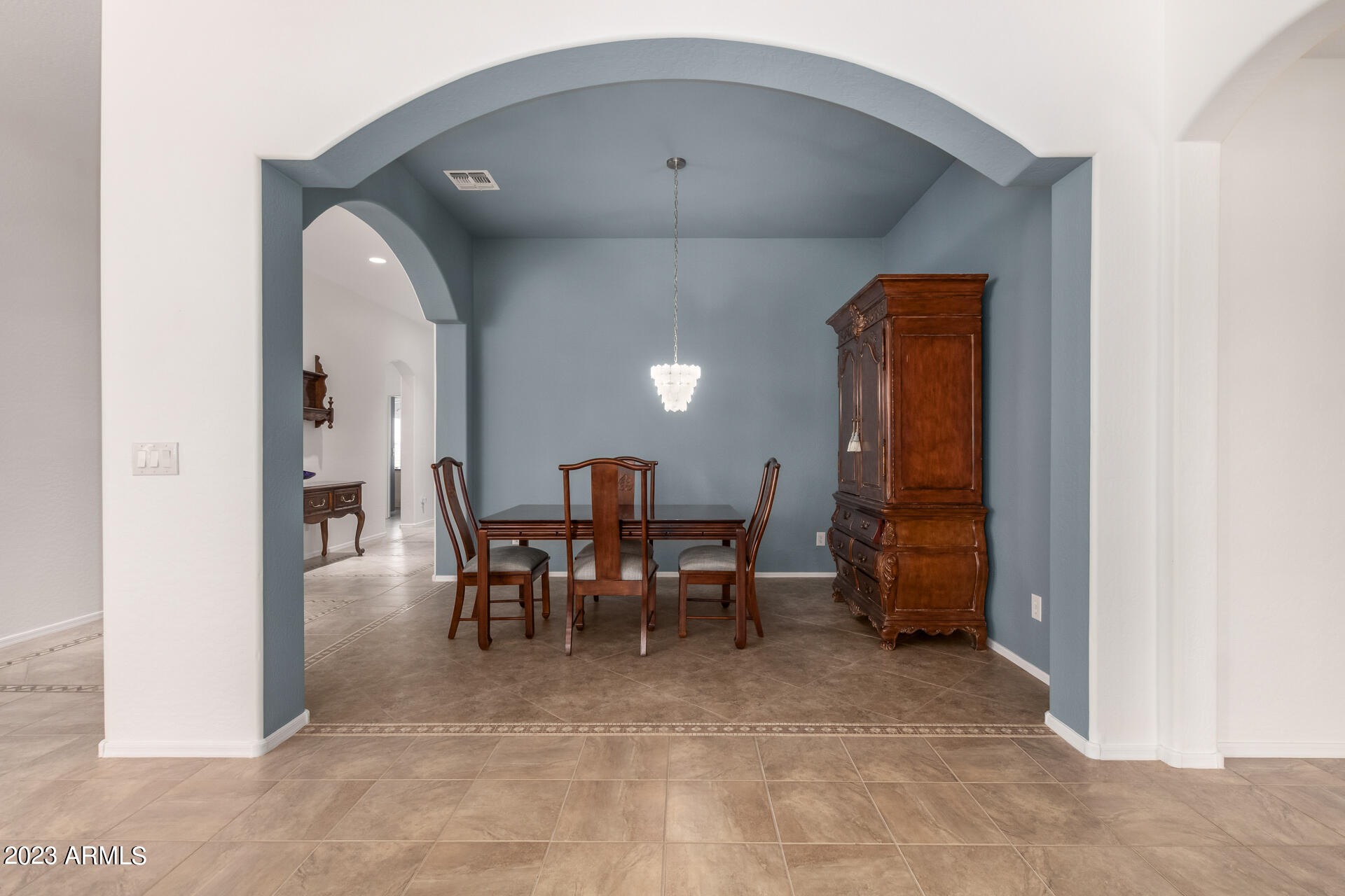 4317 W SUMMERSIDE Road