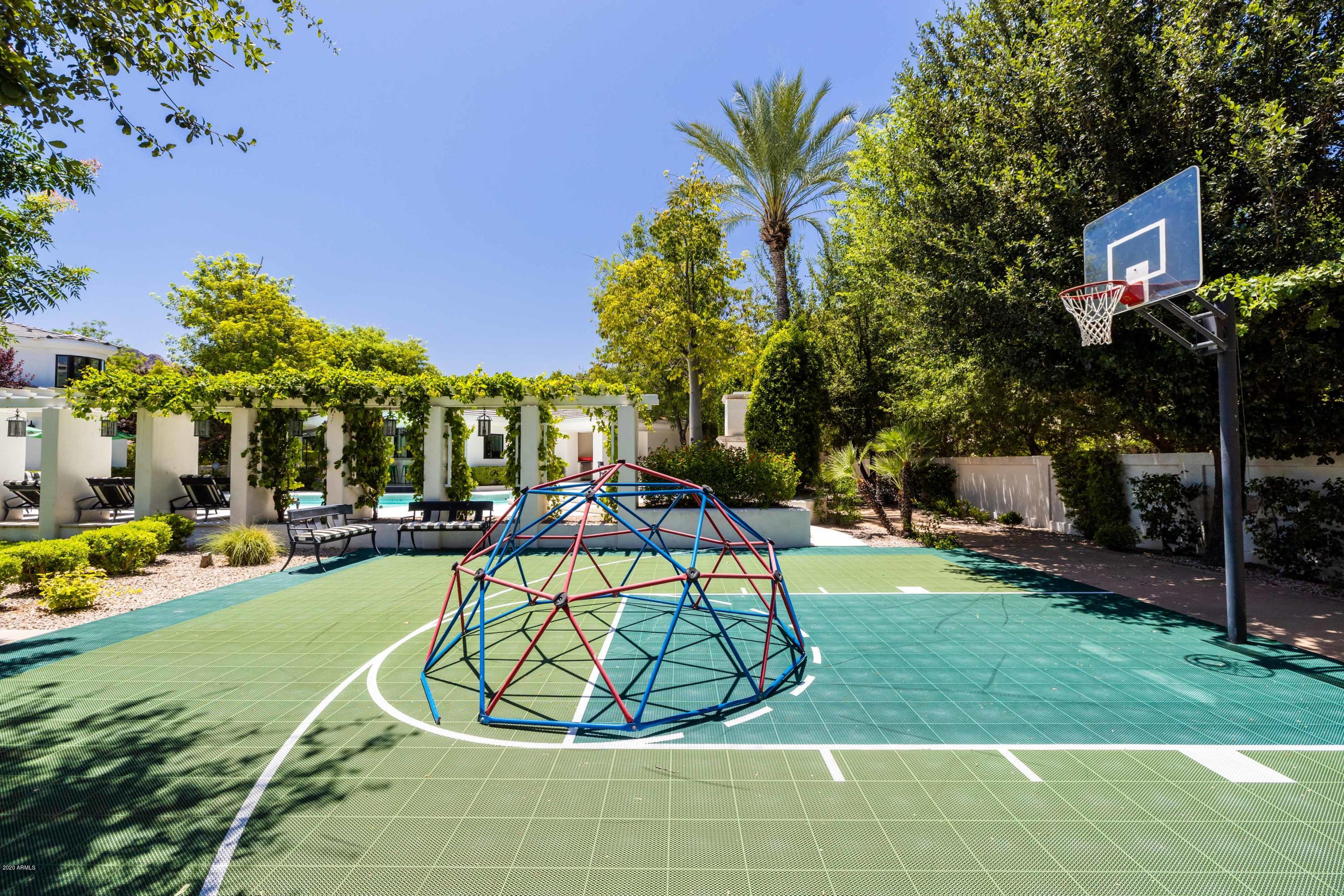 6440 E Sierra Vista Drive