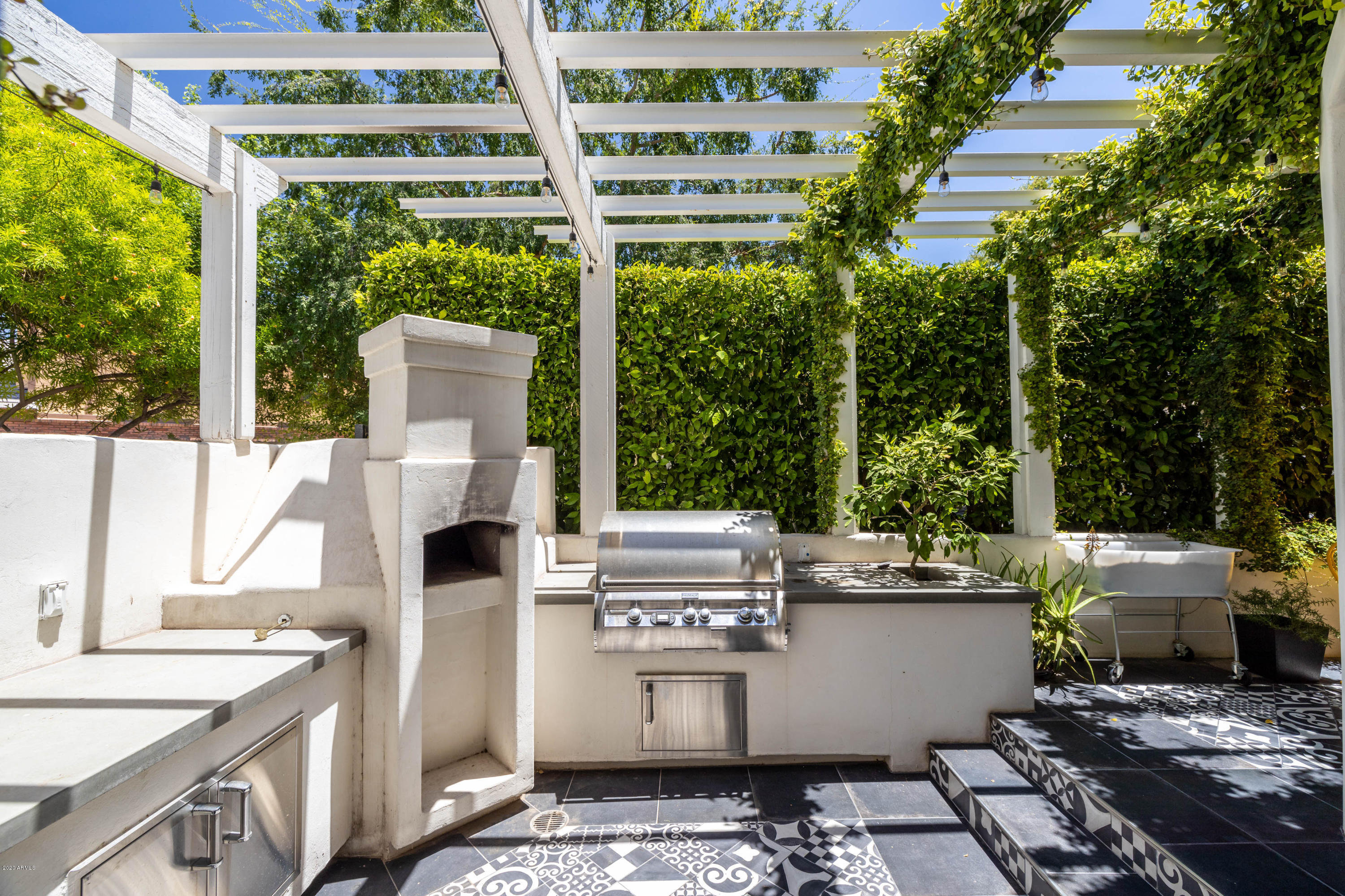 6440 E Sierra Vista Drive