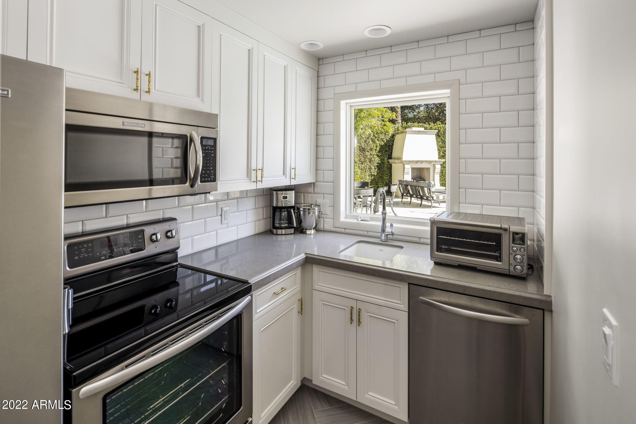 6440 E Sierra Vista Drive