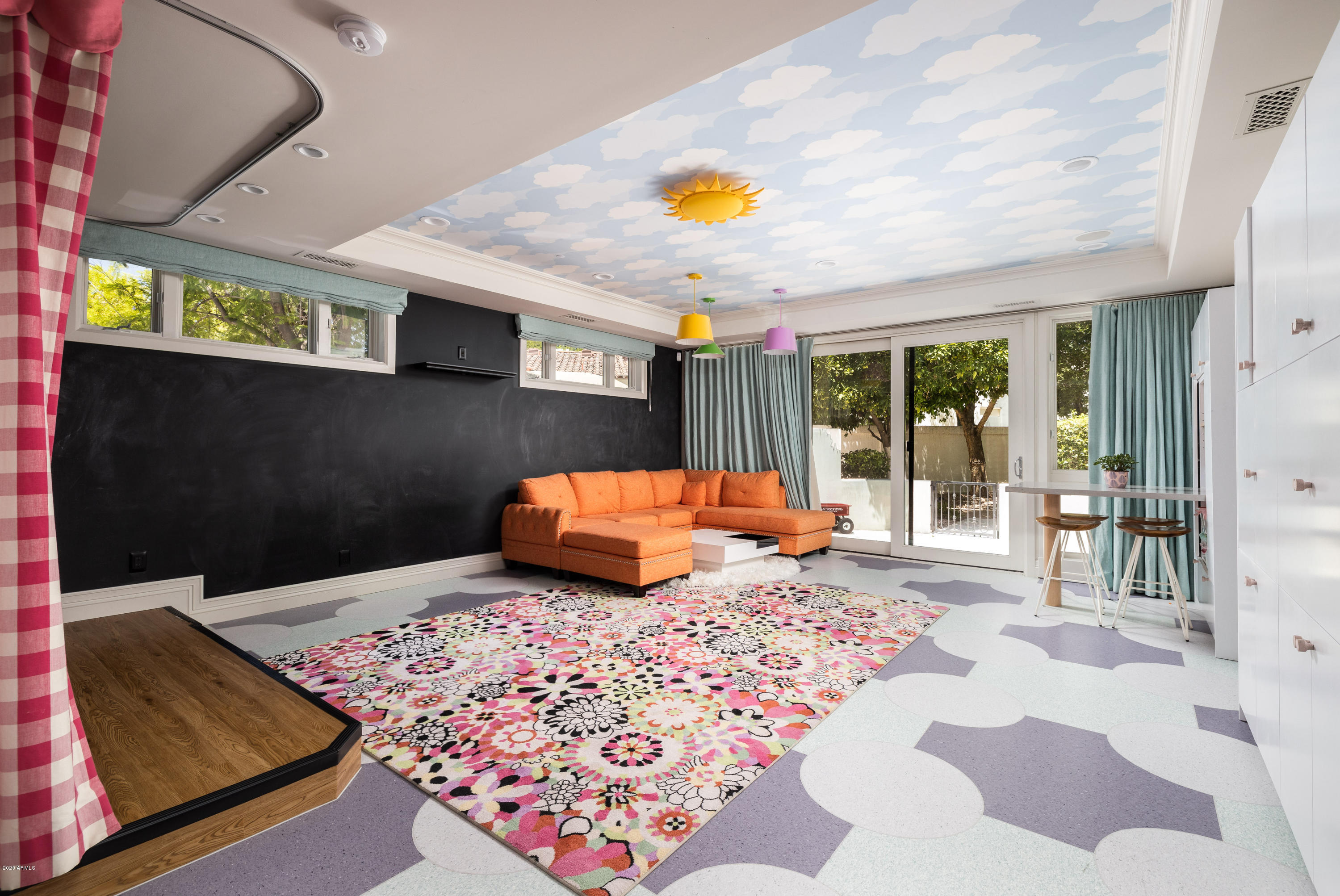 6440 E Sierra Vista Drive