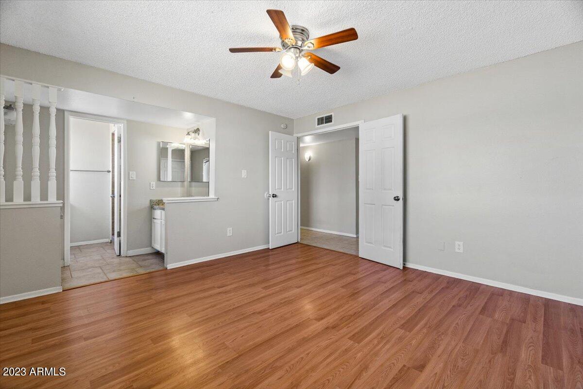 1430 W ROCKWOOD Drive