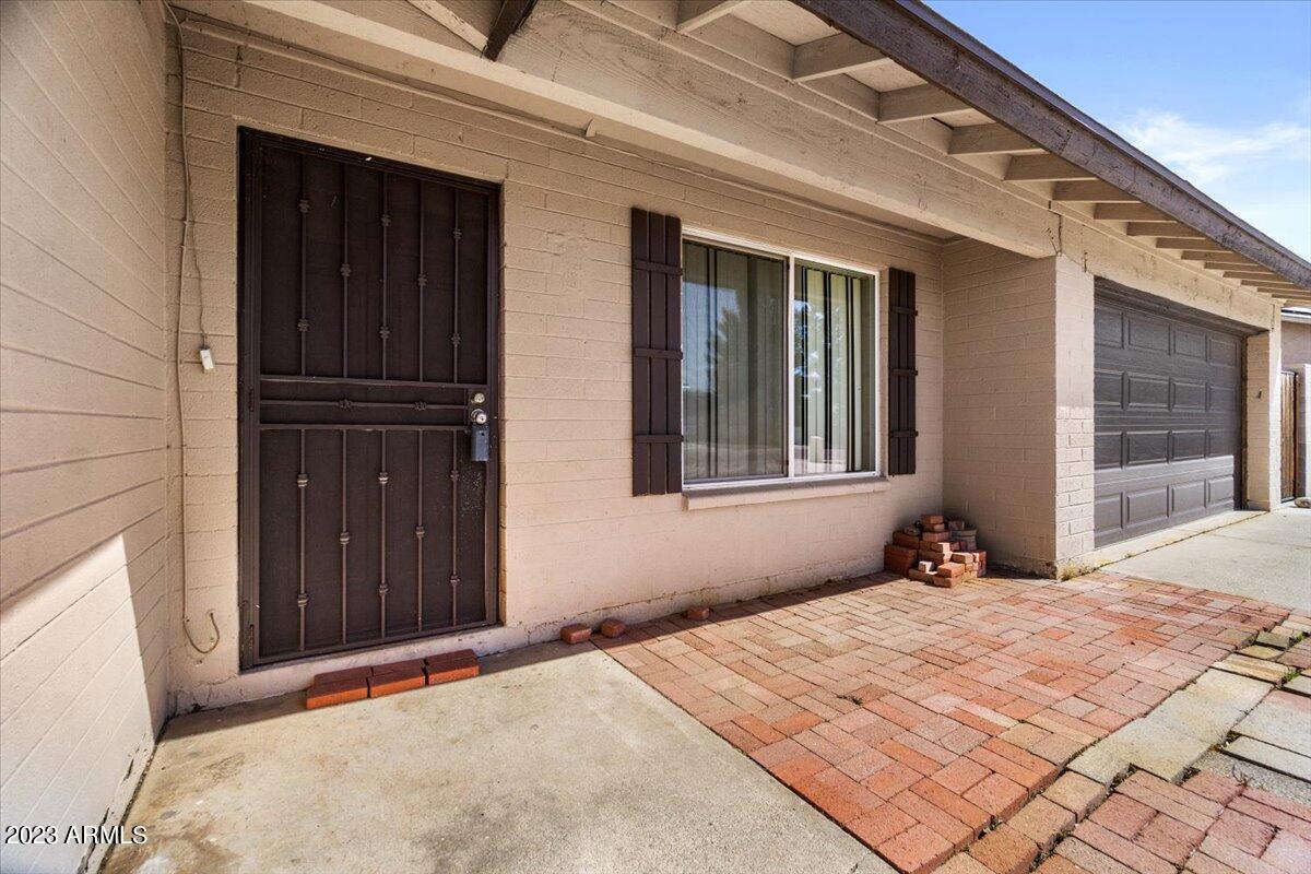 1430 W ROCKWOOD Drive