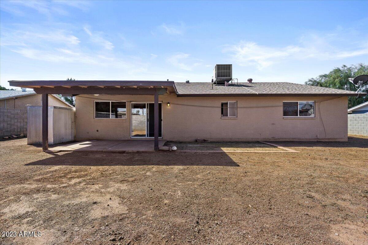 1430 W ROCKWOOD Drive