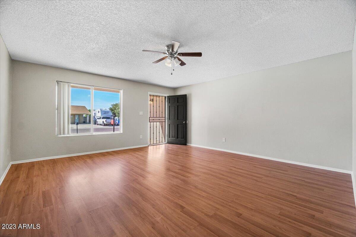 1430 W ROCKWOOD Drive