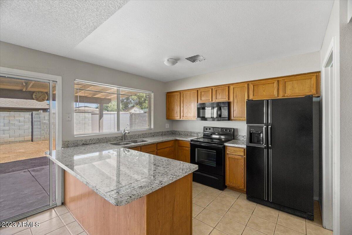 1430 W ROCKWOOD Drive