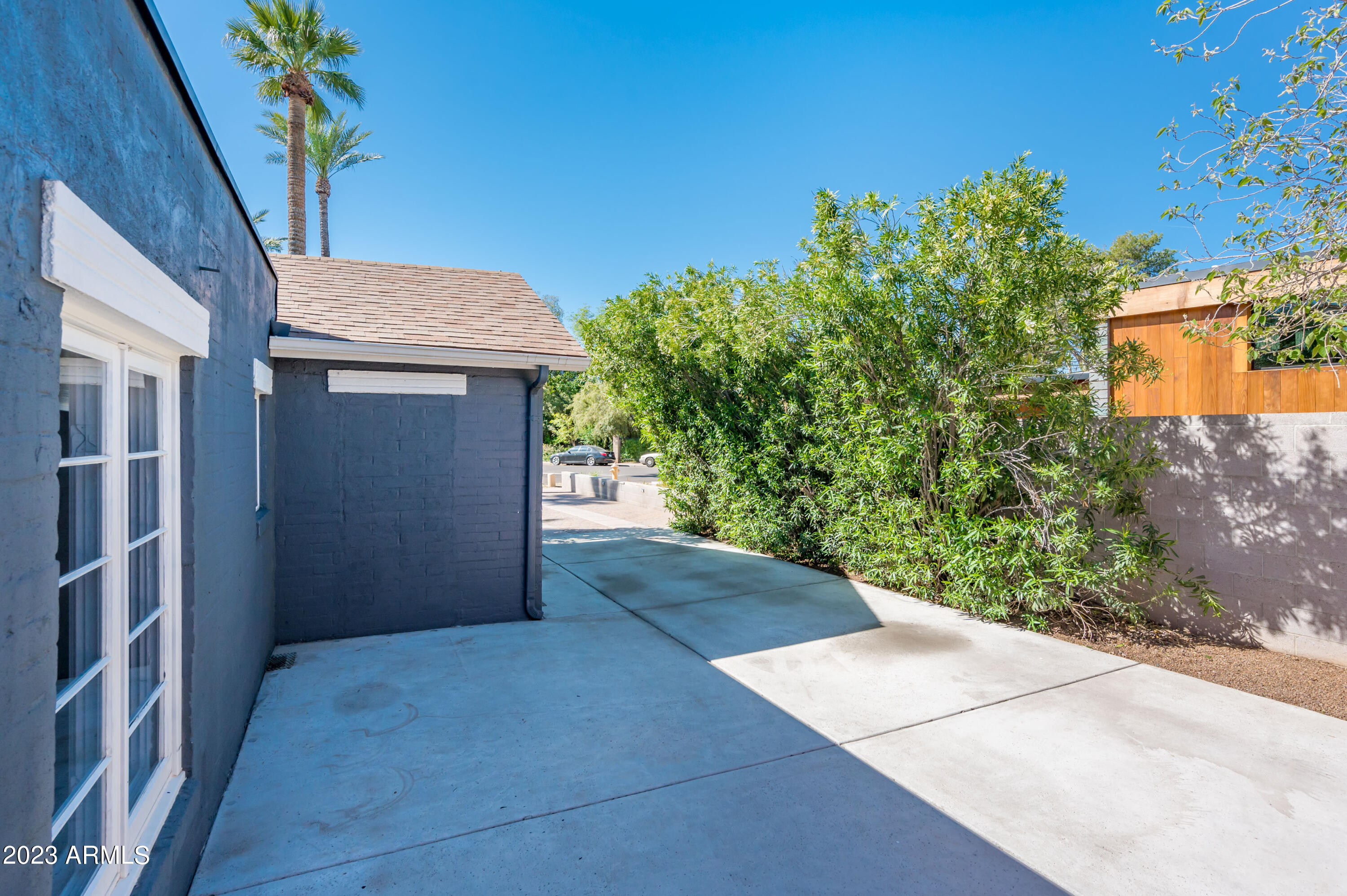 1502 E CHEERY LYNN Road
