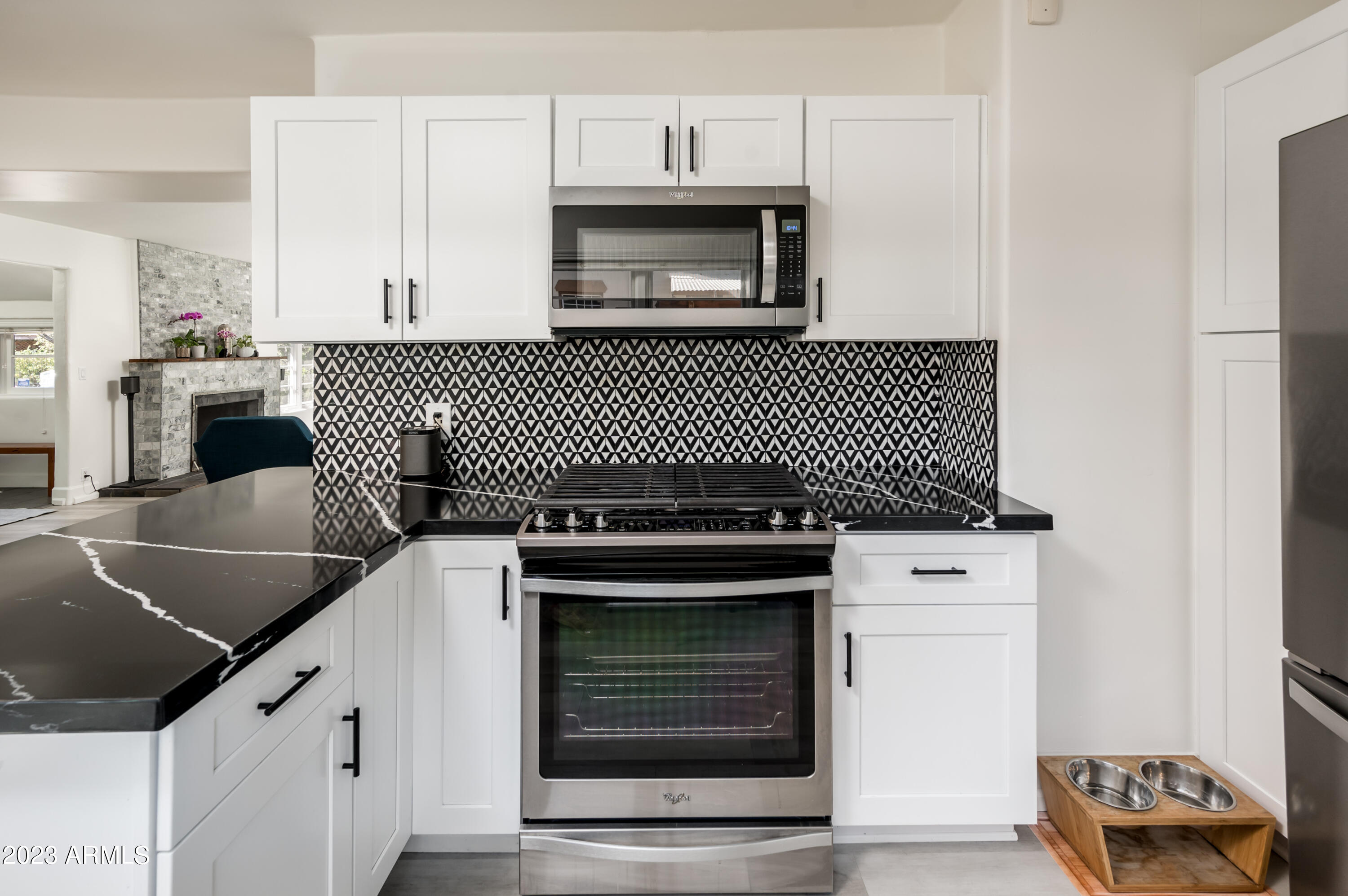 1502 E CHEERY LYNN Road