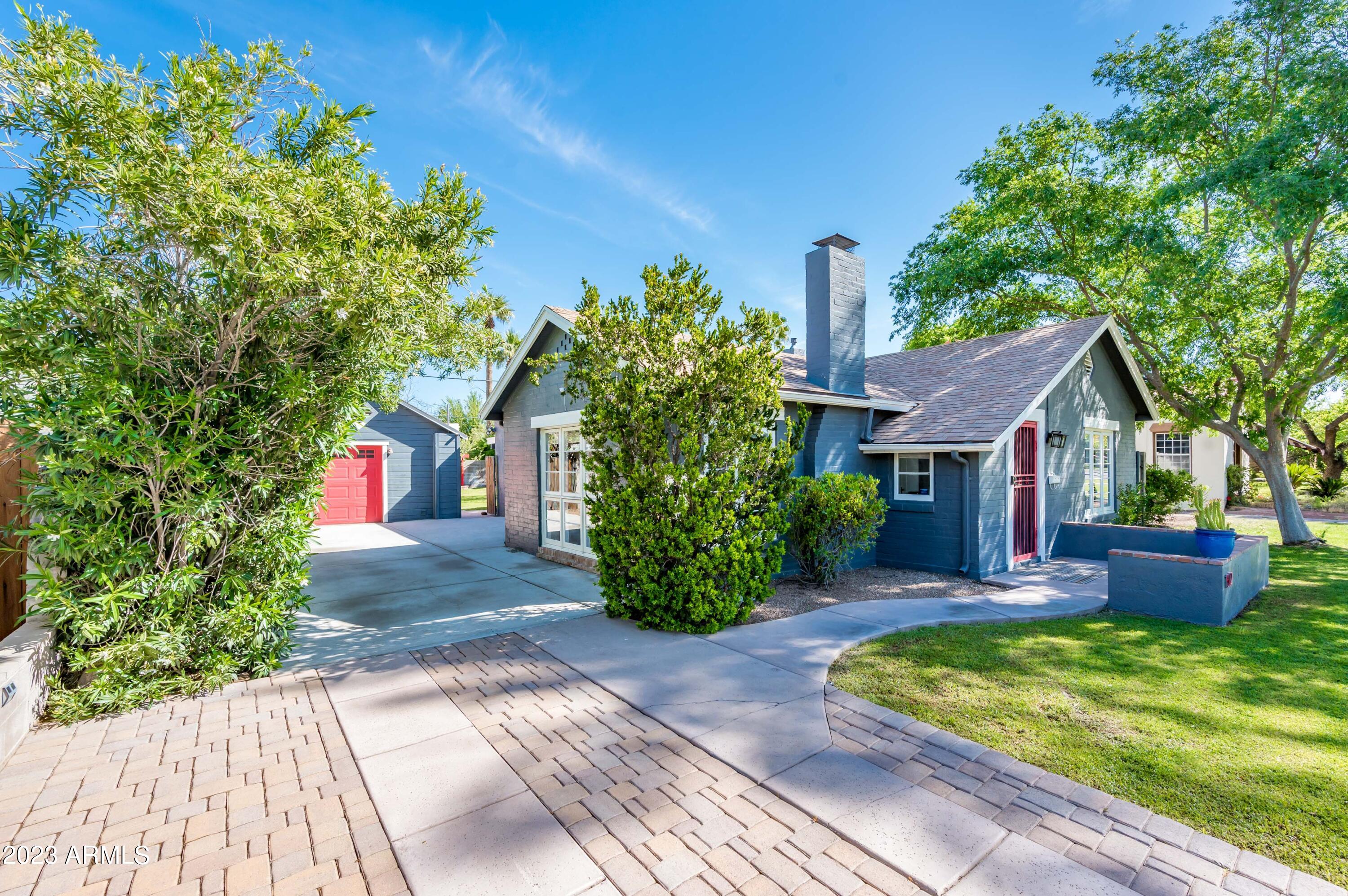 1502 E CHEERY LYNN Road