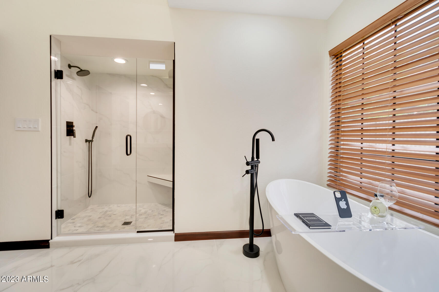 8387 E THOROUGHBRED Trail