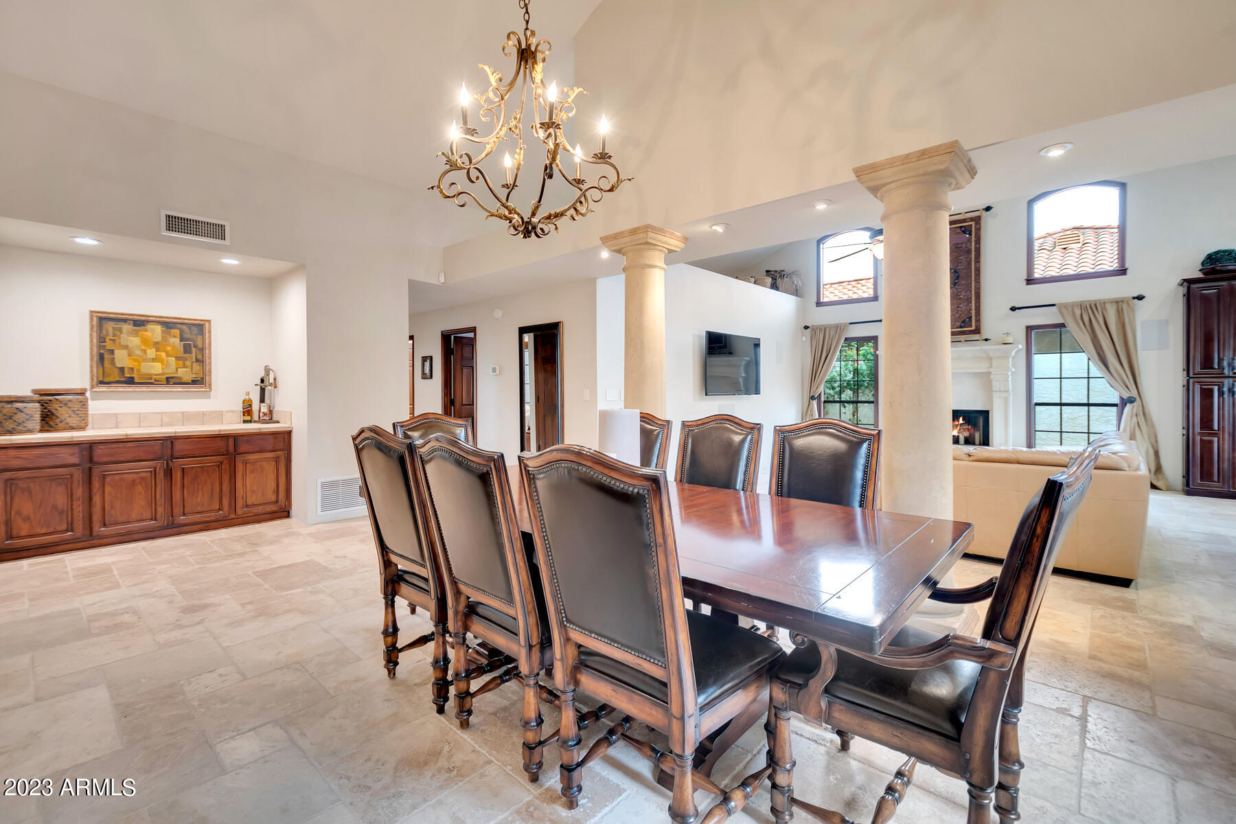 8387 E THOROUGHBRED Trail