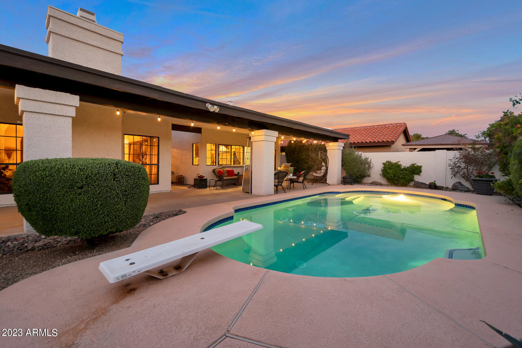 8387 E THOROUGHBRED Trail