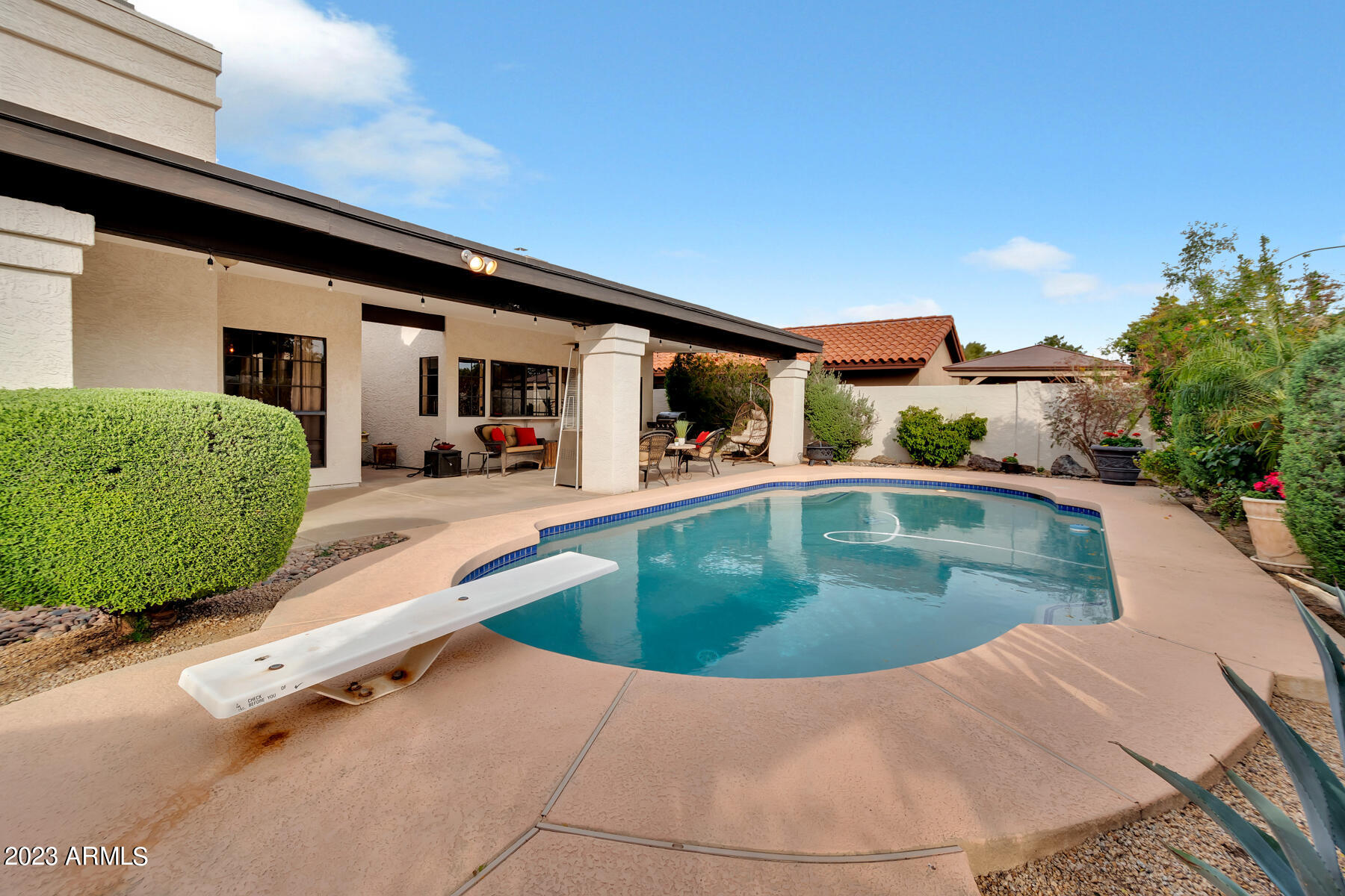 8387 E THOROUGHBRED Trail