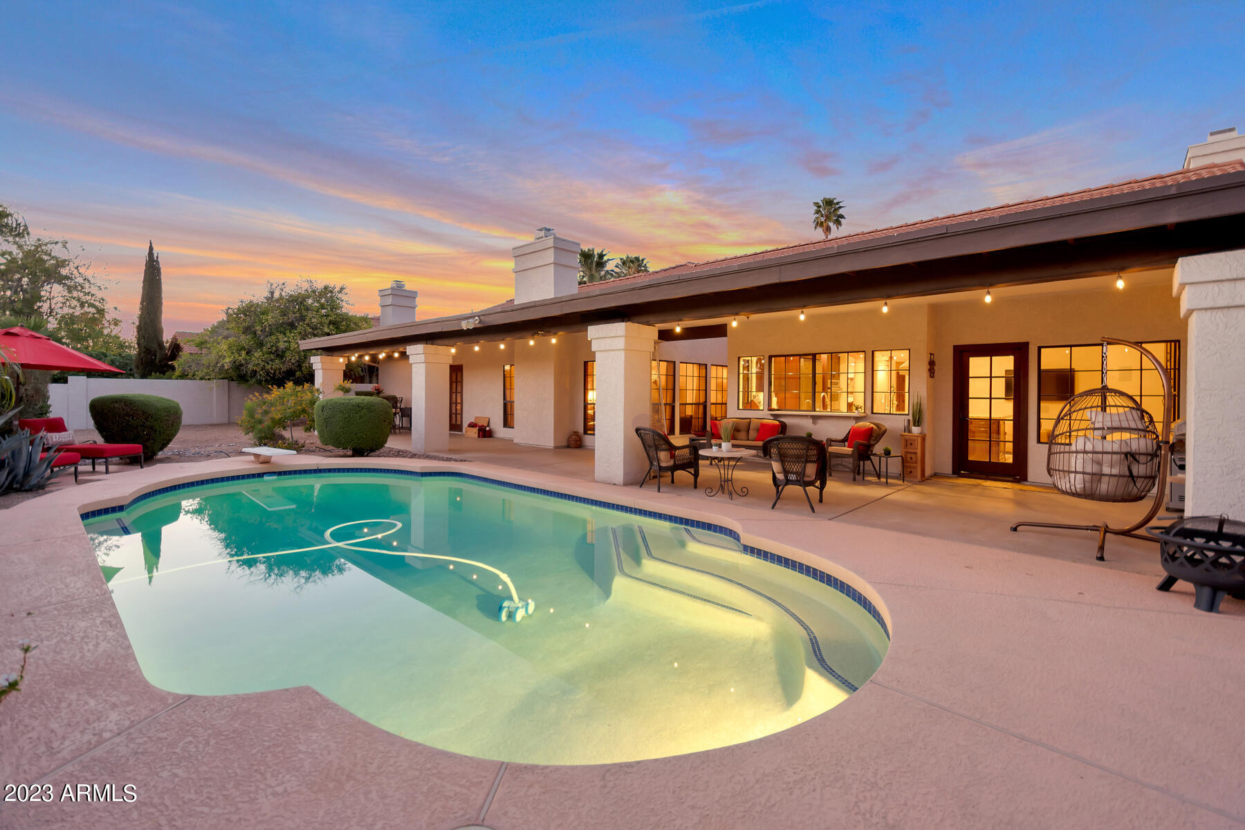 8387 E THOROUGHBRED Trail