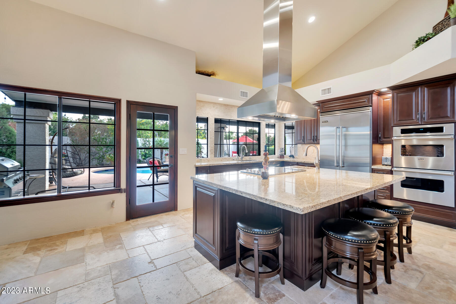 8387 E THOROUGHBRED Trail