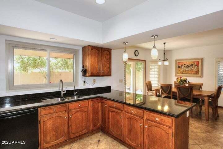 9453 E WOOD Drive