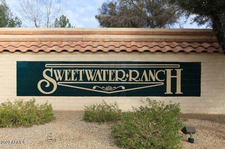 9453 E WOOD Drive